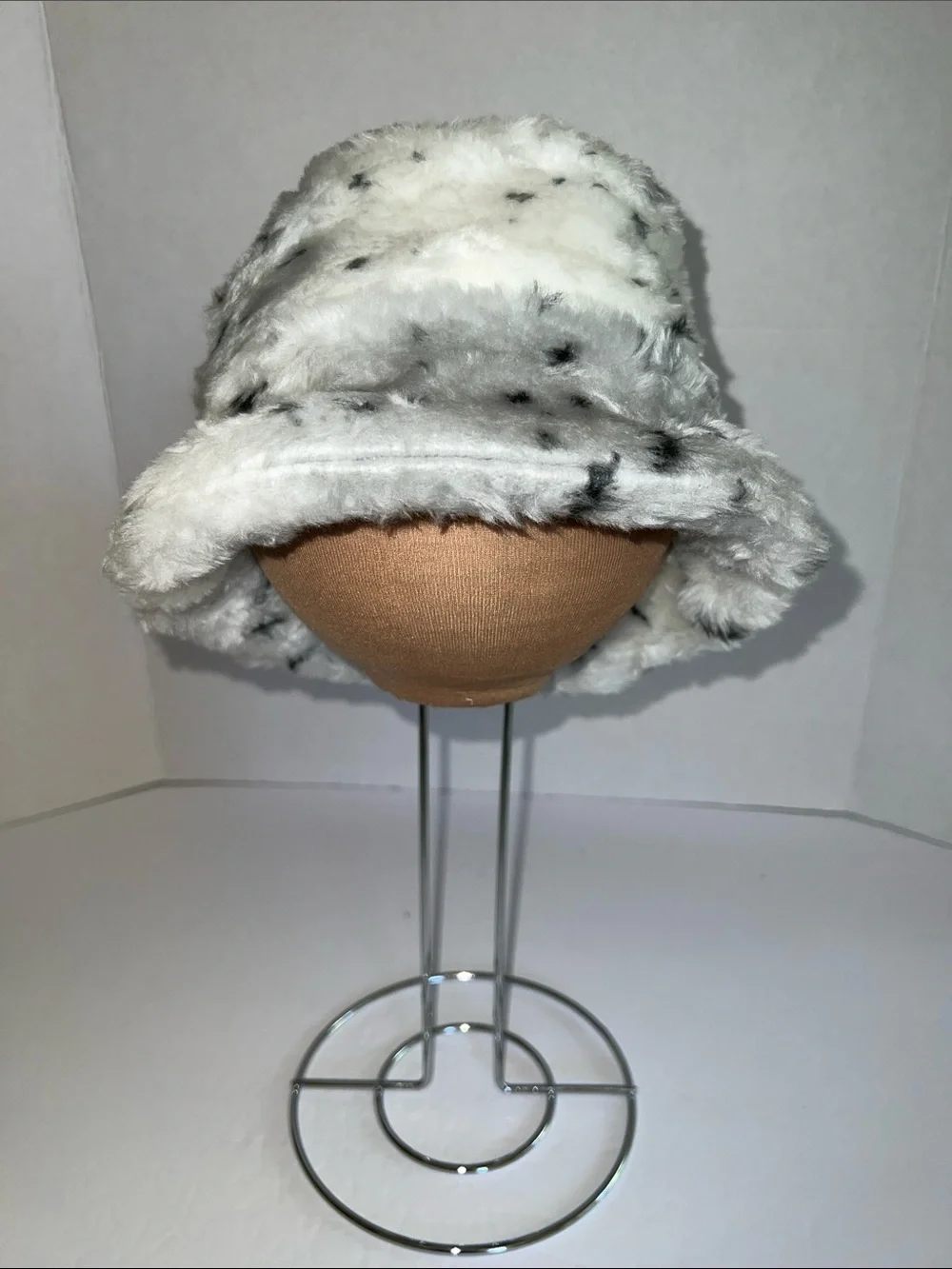 S F Blues Faux Fur Bucket Hat - White with Black Speckle - Kids Accessories